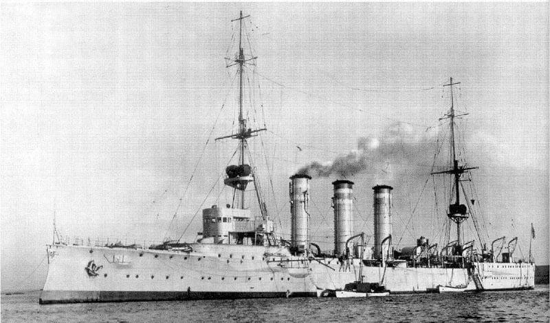 Fotografía antigua del crucero alemán SMS Dresden